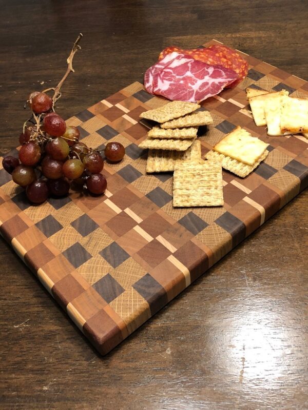 End grain cutting board